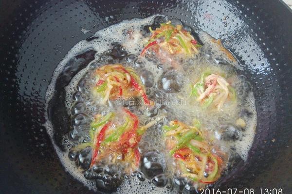 白萝卜鲜虾戏彩球的做法图解8