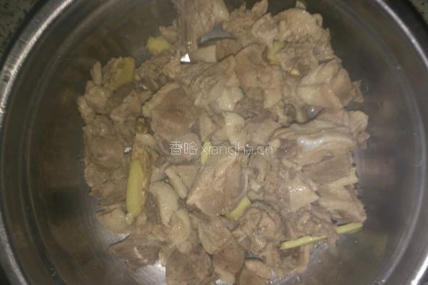 土豆烧鸭的做法图解2