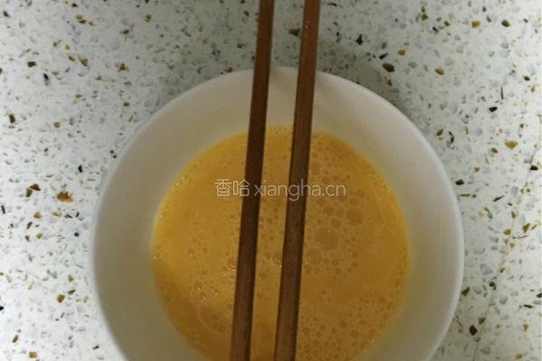 翡翠黄金（苦瓜炒蛋）的做法图解4