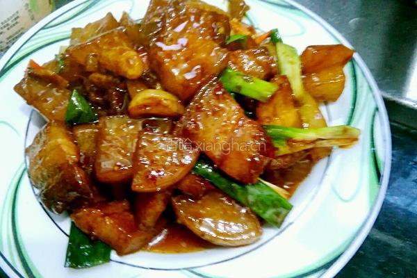红烧肉烧白萝卜的做法图解18