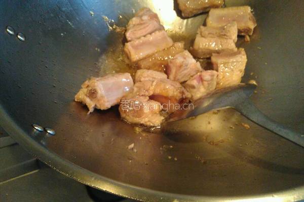 山药炖红烧排骨的做法图解3