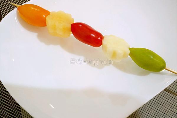 圣女果水果串的做法图解5