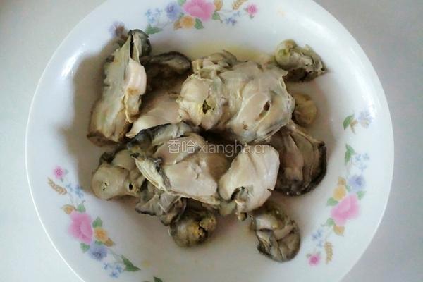 韭菜炒蛤肉的做法图解1