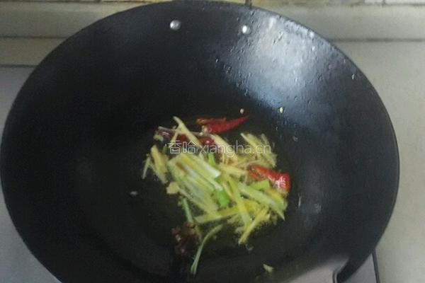 辣椒炒咸菜的做法图解3