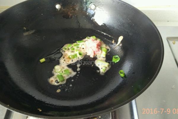 卷心菜炒面的做法图解3