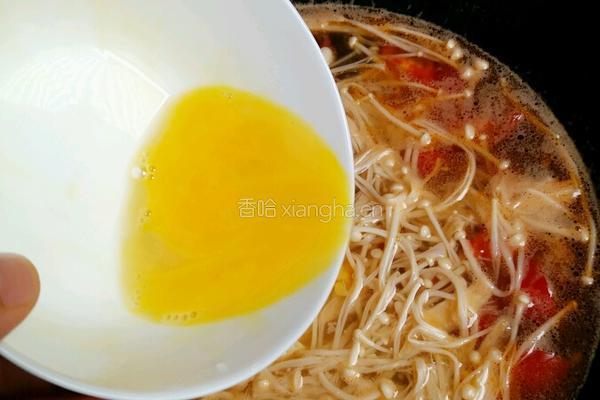 圣女果金针菇鸡蛋汤的做法图解7