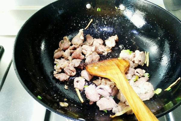 彩椒土豆烧牛肉的做法图解3