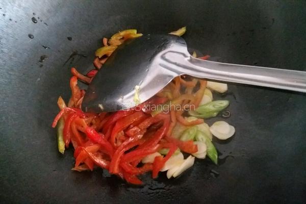 彩椒炒鸡蛋的做法图解5
