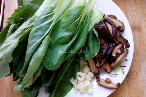 香菇炒白菜的做法图解2