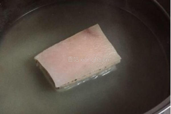 回锅肉的做法图解1