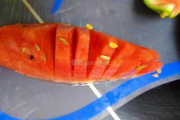 西瓜拼盘的做法图解4