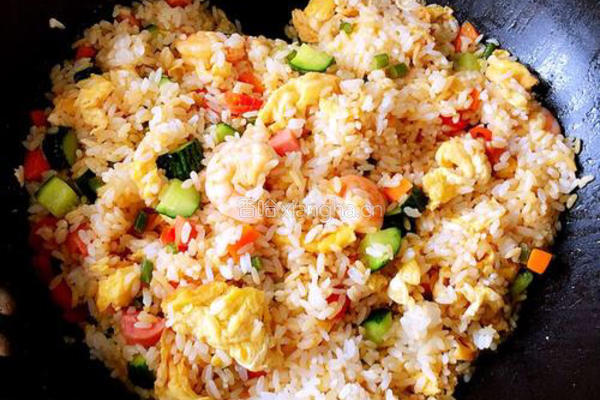 虾仁蛋炒饭的做法图解6