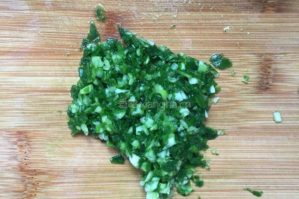 烫面猪肉娃娃菜鲜虾蒸饺的做法图解5