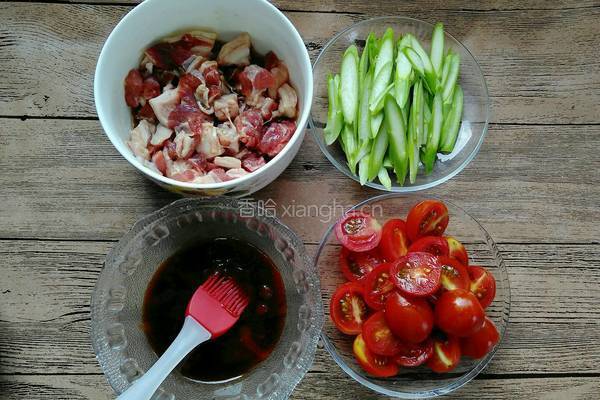 圣女果牛肉披萨的做法图解2