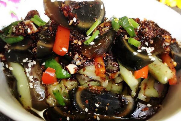 烧椒皮蛋茄条的做法图解11