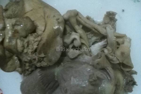 凉拌鸭杂的做法图解1
