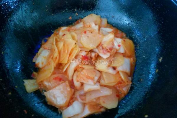 辣白菜土豆片的做法图解5