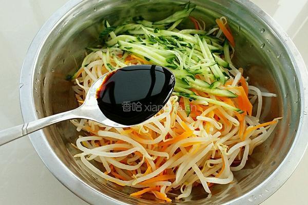 凉拌绿豆芽的做法图解5