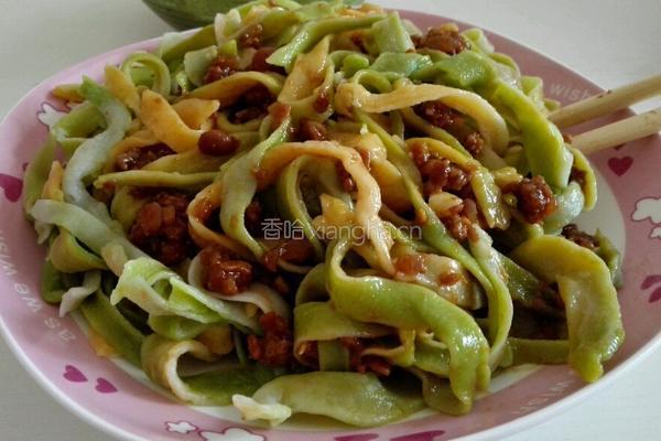 肉酱彩色手擀面的做法图解13