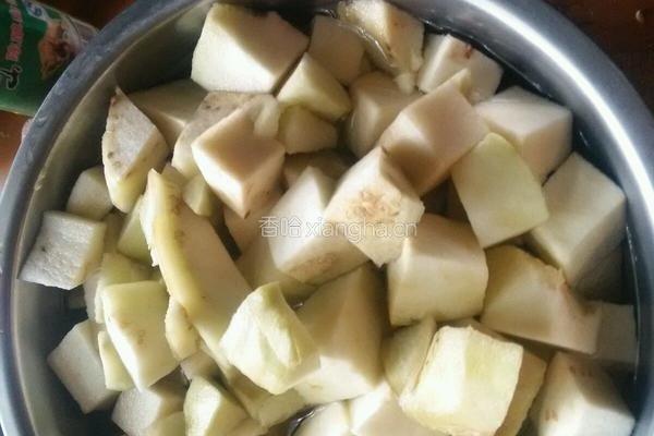 青椒炒茄子的做法图解2