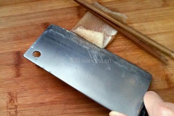 尖椒炒猪皮的做法图解4