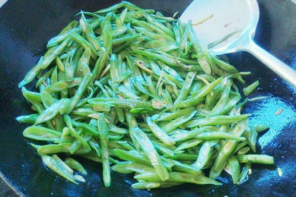 炒四季豆的做法图解7