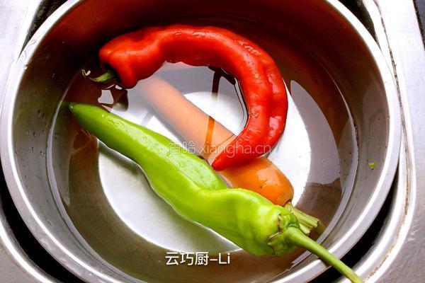 豆芽炒肉末的做法图解2