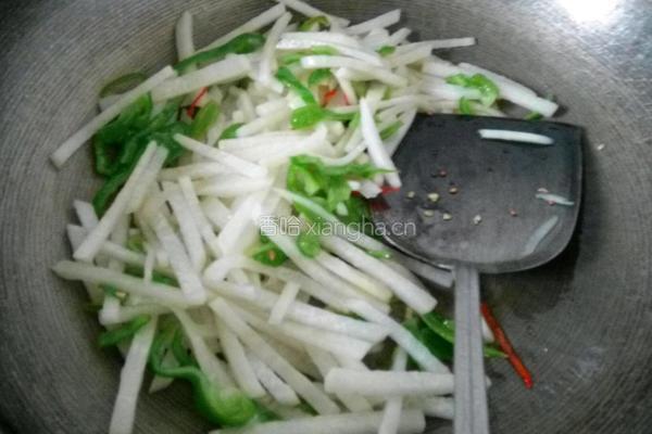 清炒白萝卜丝的做法图解3