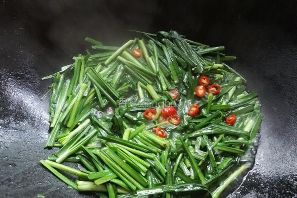 韭菜炒蛋的做法图解7