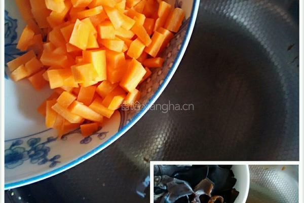 木耳蛋炒饭的做法图解3