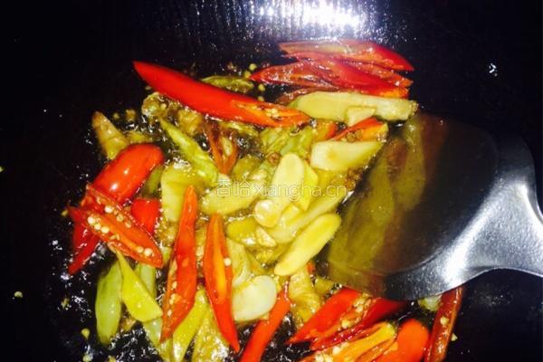 泡椒炒鸭胗的做法图解7