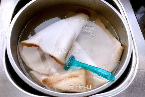 水晶皮冻的做法图解3