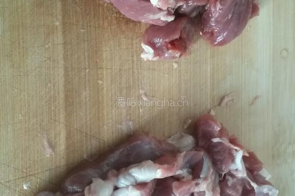 白萝卜片炒羊肉的做法图解2