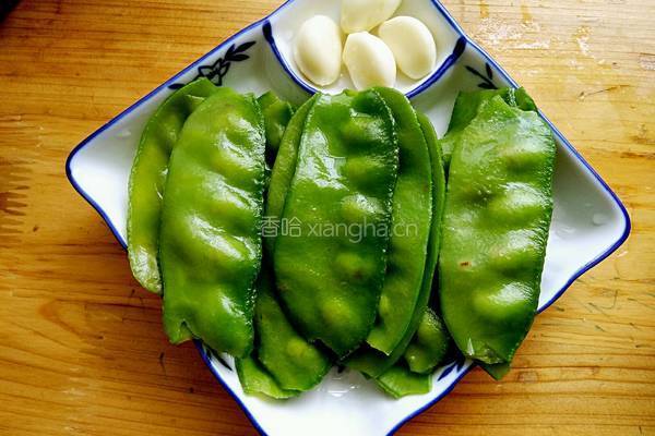 麻酱蒜香扁豆的做法图解8