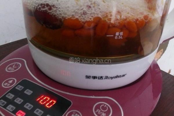 红枣枸杞桂圆茶的做法图解3