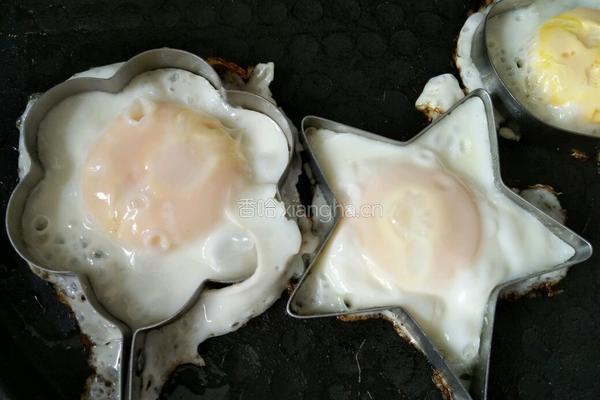 花样煎蛋的做法图解5