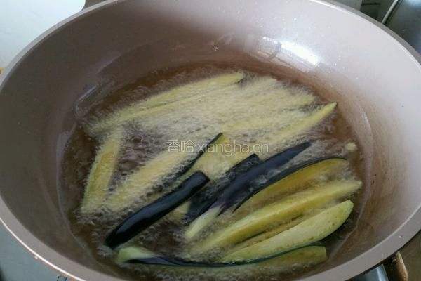 鱼香茄条的做法图解2