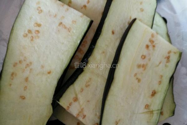 茄子饼的做法图解1