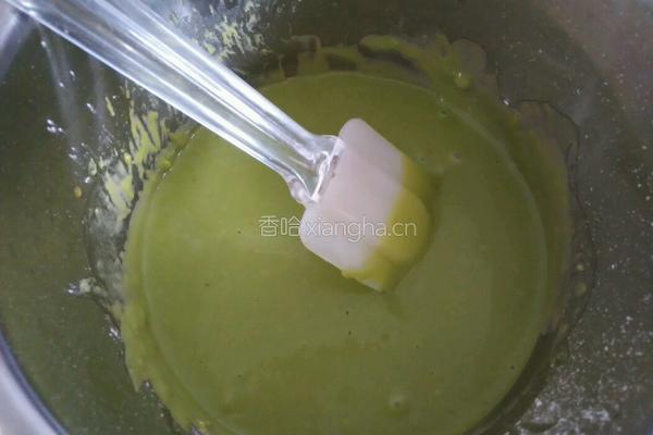 绿色戚风蛋糕的做法图解7