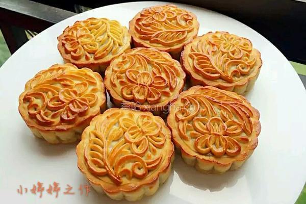 广式莲蓉月饼的做法图解18