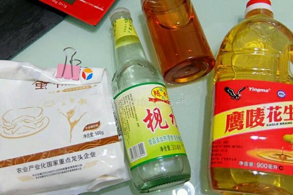 广式莲蓉月饼的做法图解1