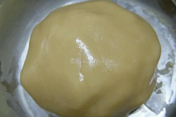 广式莲蓉月饼的做法图解7