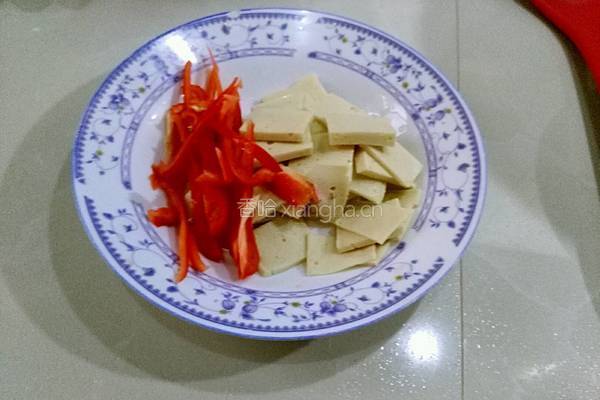 卷心菜与千叶豆腐的做法图解1