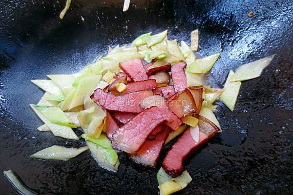 芥兰炒腊肉的做法图解7