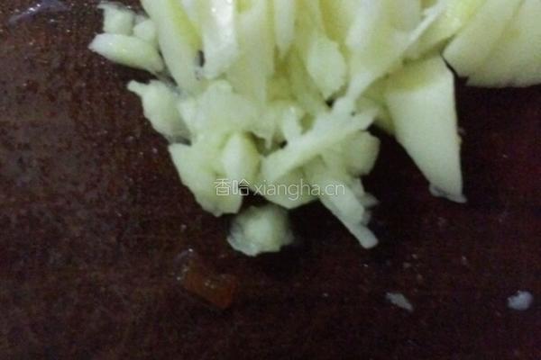 莴笋炒肉片的做法图解2