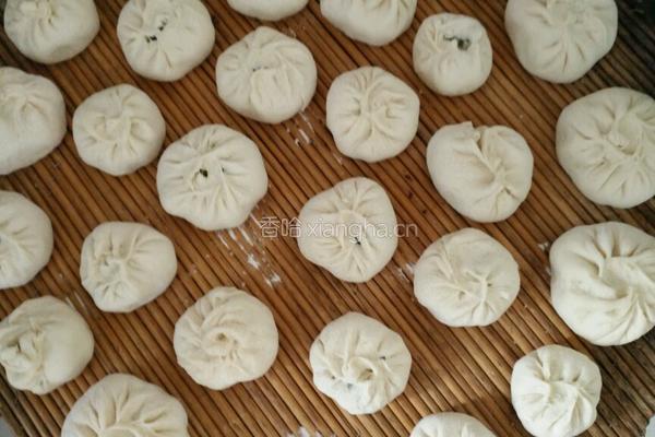 芹菜肉包子的做法图解4