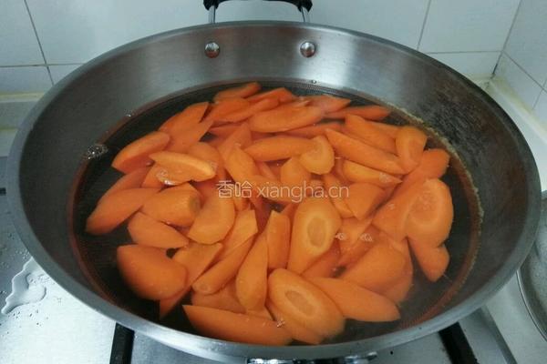 蜜汁胡萝卜的做法图解3