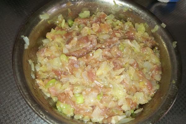 猪肉卷心菜馅饼的做法图解6