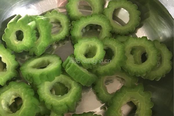 苦瓜紫薯饼的做法图解4