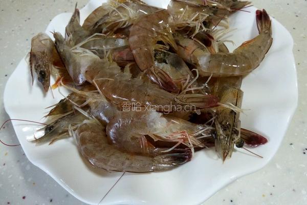 红烧基围虾的做法图解1